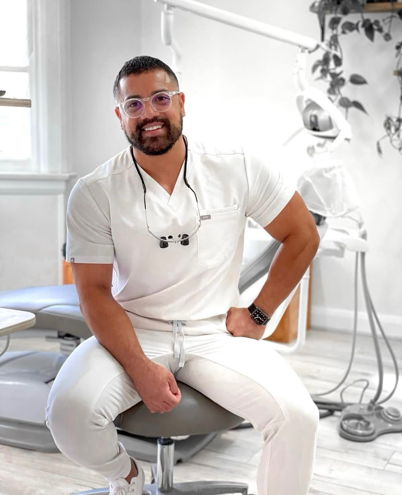 Dr Ash Abdollahi, Dentist at Saint Atelier Aesthetics